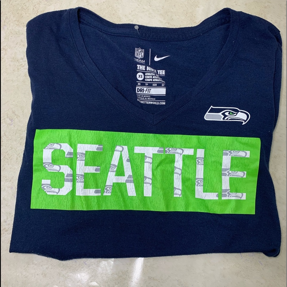 Women’s Seahawks T-shirt